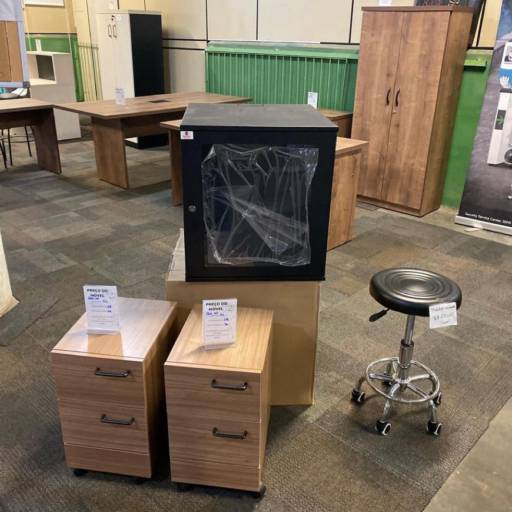 Armários/Arquivos  por Móveis Jundiaí