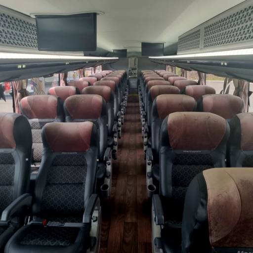 Transporte de Funcionários em Uruaçu - Eficiência e Conforto para sua Equipe por Athenas Turismo