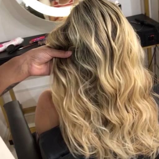 Cabelereira que faz mechas em Bauru por Regina Castro Beauty