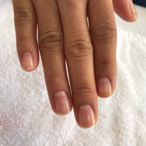 Manicure em Bauru por Regina Castro Beauty