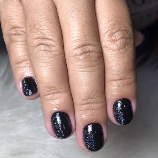 Manicure em Bauru por Regina Castro Beauty