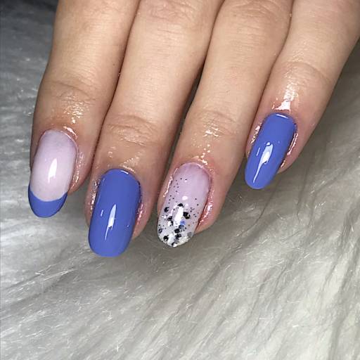 Manicure em Bauru por Regina Castro Beauty