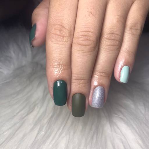 Manicure em Bauru por Regina Castro Beauty