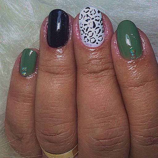 Manicure em Bauru por Regina Castro Beauty