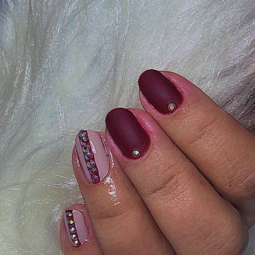 Manicure em Bauru por Regina Castro Beauty