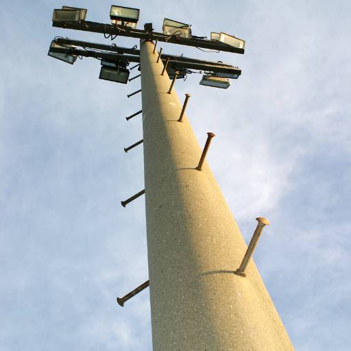 Poste de Concreto para Instalações Elétricas Seguras e Duráveis em Umuarama por Casima Materiais Elétricos