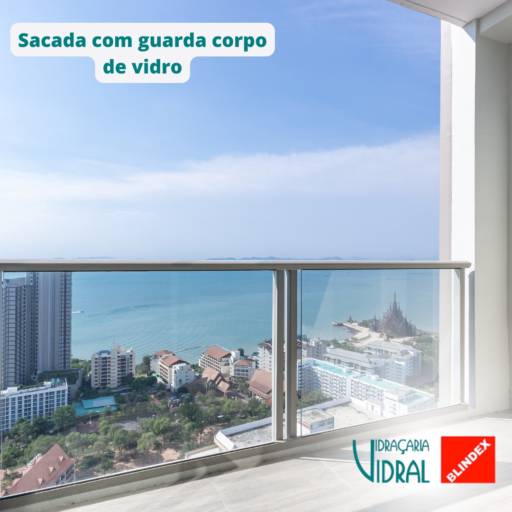 Comprar o produto de Guarda Corpo de Vidro em Araçatuba em Guarda Corpo  pela empresa Vidraçaria Vidral em Araçatuba, SP por Solutudo