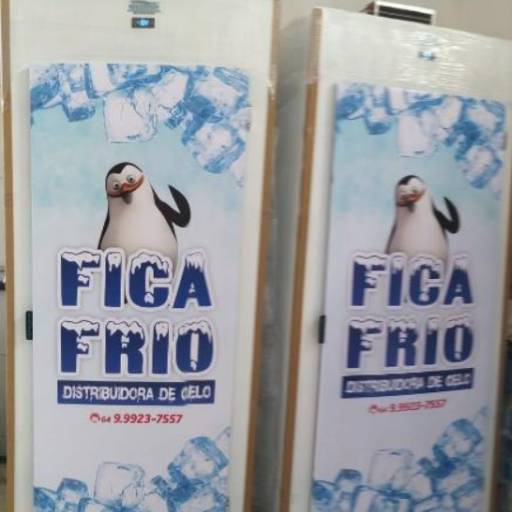 Comprar o produto de Aluguel de freezer para gelo  em Freezers pela empresa Fica Frio - Distribuidora de Gelo em Mineiros, GO por Solutudo