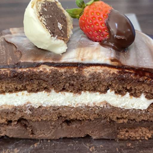 Bolo de Leite Ninho com Chocolate 