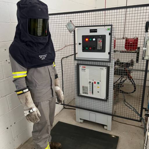 Cabine Primária em Média Tensão por Infra Engenharia Ltda