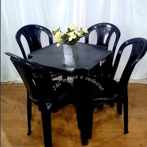 Banquetas de plástico por J&C Atacadão das cadeiras