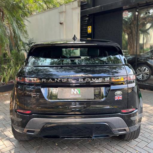 Land Rover Evoque SE R-Dynamic 2.0 4x4 Si4 250cv por M7 Exclusive 