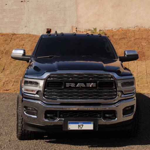 Dodge Ram 2500 Laramie 6.7 365cv por M7 Exclusive 