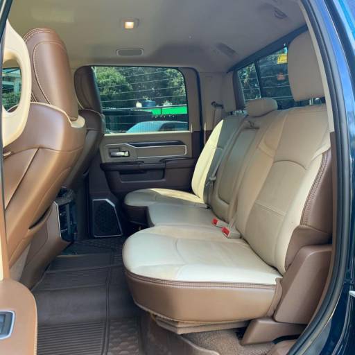 Dodge Ram 2500 Laramie 6.7 365cv por M7 Exclusive 