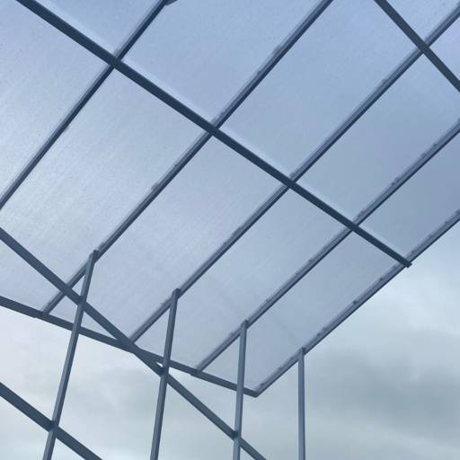 Cobertura de Vidro: Estilo e Proteção para Seu Ambiente em Recife/PE