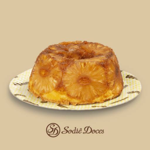Bolo caseiro de abacaxi  por Sodiê Doces