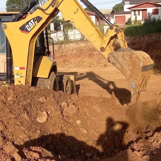 Locação de Máquina Retroescavadeira - Eficiência e Versatilidade em Criciúma por SM Terraplanagem