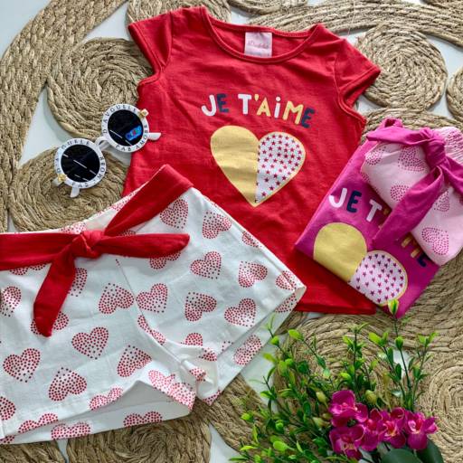 Conjunto infantil de menina com estampa de coração  por Influência Kids - Moda Infantil