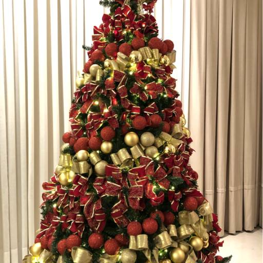 Árvore de natal decorada  por Bigtok