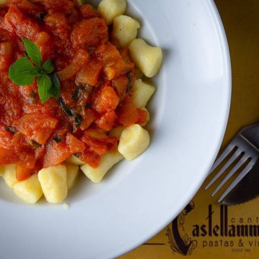 Nhoqui artesanal de Batata por Cantina Castellammare - Restaurante Italiano em Itapetininga