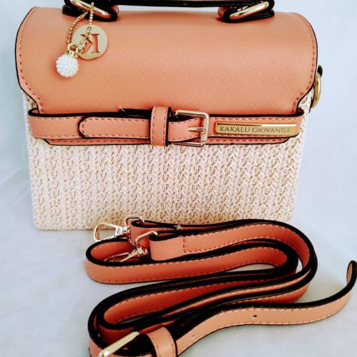 Bolsa em palha e couro salmão 