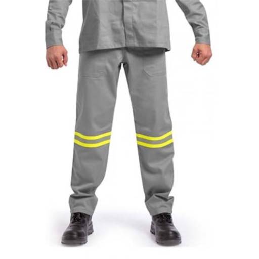 Calça com Faixa Refletiva