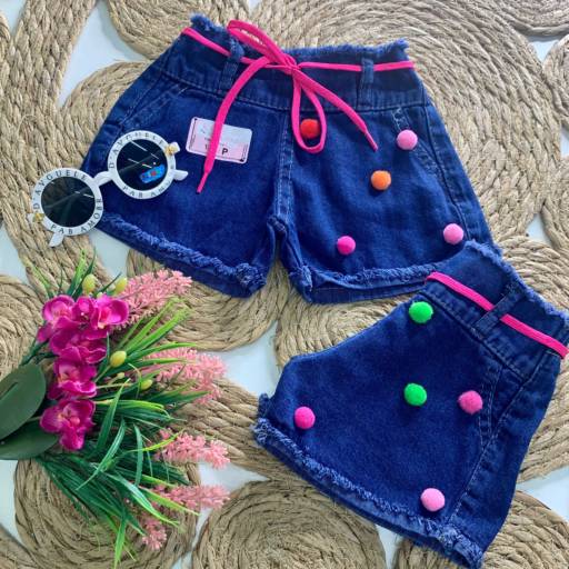 Shorts jeans de menina com pompom por Influência Kids - Moda Infantil