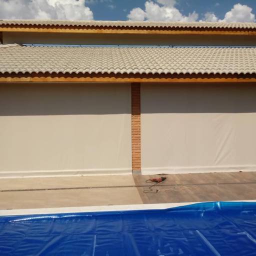 Toldo Cortina (Sem Visor) - a melhor proteção contra o sol para seu espaço por Muito Mais Toldos e Coberturas