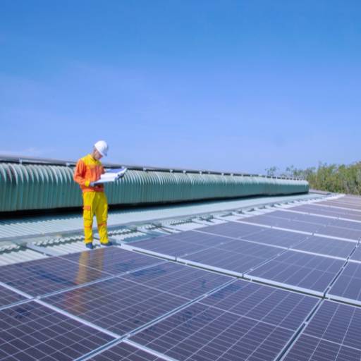 Comprar o produto de Energia Solar para Indústria - Eficiência Energética e Sustentabilidade com a Ecos Solar em Energia Solar pela empresa Ecos Energia Solar em Cuiabá, MT por Solutudo