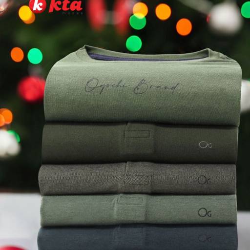 Comprar o produto de  Celebre o Natal com estilo!  em Vestuário pela empresa KTÁ Modas em Leopoldina, MG por Solutudo