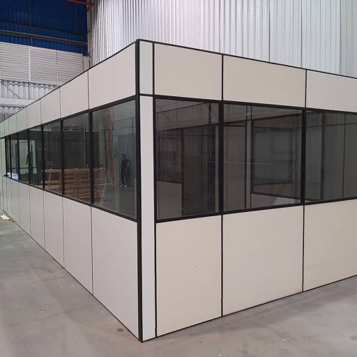 Divisórias Aquário - Modernidade e Transparência - Inovação em Niterói e Além