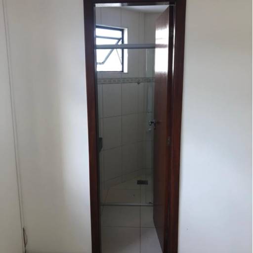 Estou vendendo apartamento no residencial Minas Tower. por Mondo-Japa & Grill