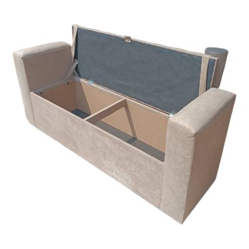 Namoradeira Baú Casal por A.D.E.S Estofados