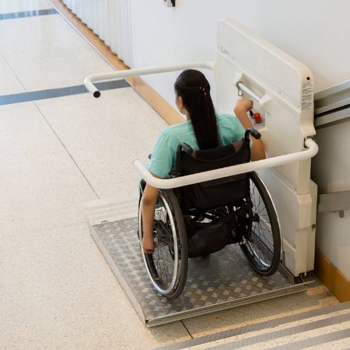 Instalação de Plataformas de Acessibilidade - Inclusão e Autonomia com Apex Elevadores