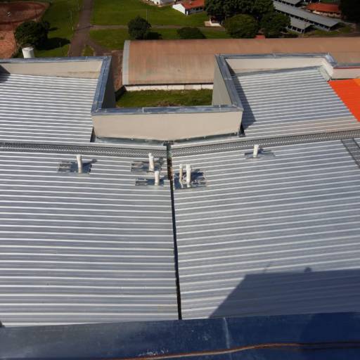 Comprar o produto de Fabricação e Instalação de cobertura para telhado em Bauru em Serralheria pela empresa Grupo Solidar  em Bauru, SP por Solutudo