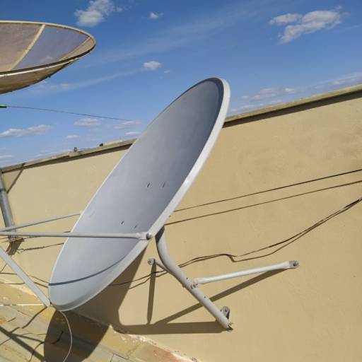 Parabólicas digitais e antenas por Segurança Eletrônica e Antenas