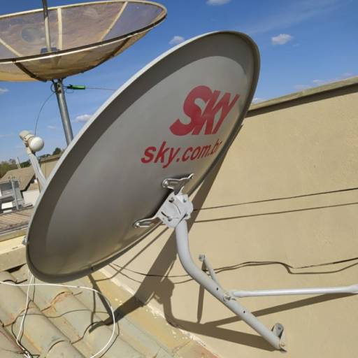 Comprar o produto de Serviços Sky em Sky pela empresa Segurança Eletrônica e Antenas em Mineiros, GO por Solutudo