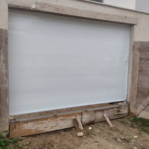 Fabricação de Portão realizada no Bairro Piratininga em Niterói por Lk Vidraçaria e Esquadria Leko