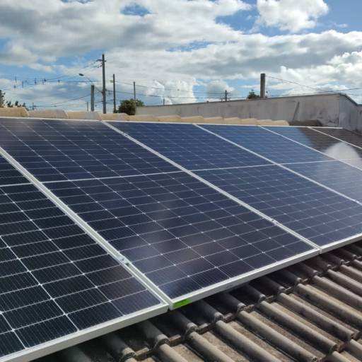 Comprar o produto de Instalação de Painéis Solares em Avaré - Economia Sustentável com a Experiência Micro Solar em Energia Solar pela empresa Micro Solar em Avaré, SP por Solutudo
