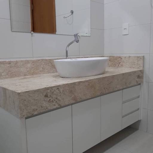 Banheiros Planejados - Elegância Funcional - Montreal Relaxante por Montreal Planejados