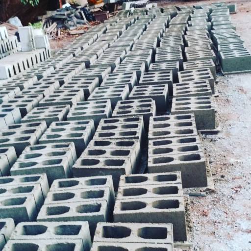 Comprar o produto de Bloco de Concreto em Bauru em Blocos de Cimento pela empresa Fabrica de Blocos Barra Bonita  em Bauru, SP por Solutudo