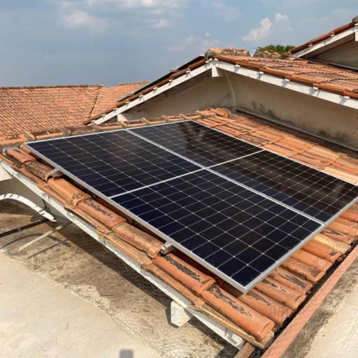 Usina Solar com Capacidade de Produzir 2000 KWh/mês - Sustentabilidade e Economia em Boa Vista/RR por Casa Solar 