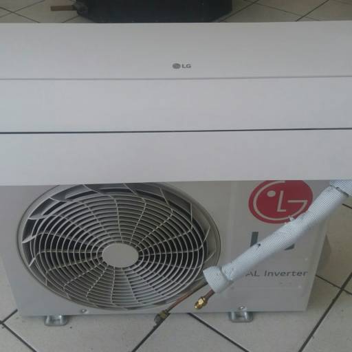 Ar Condicionado LG Split Hi-wall 12000 Btus