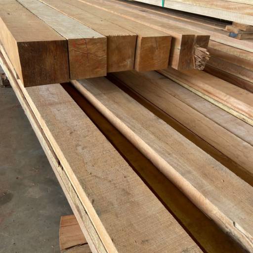 Tábuas de Cambará - Resistência e Elegância para Construções - Lençóis Paulista