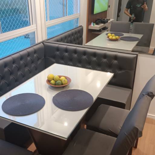 Canto Alemão com Encosto Embutido em Tecido Corvin - Conforto e Estilo - Franco da Rocha por A.D.E.S Estofados