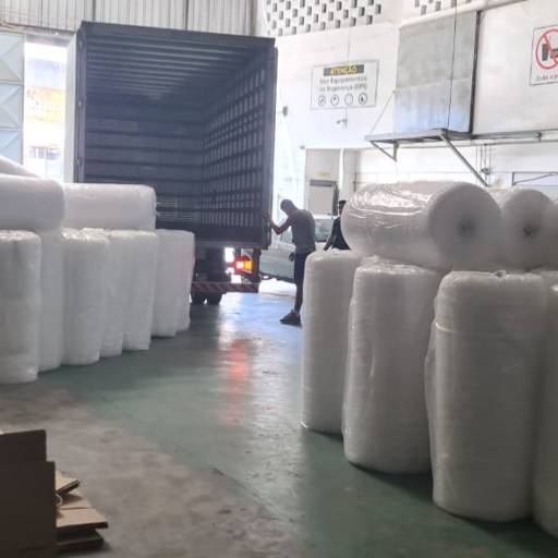 Plástico Bolha - Proteção Garantida para Suas Posses - Rio de Janeiro, RJ por Arca das Caixas Embalagens de Papelão & Plástico Bolha