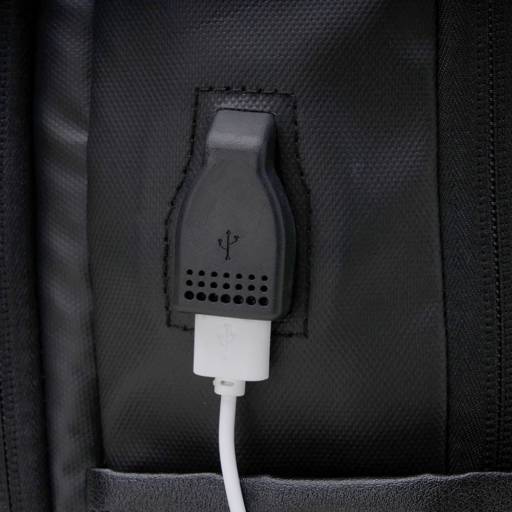 20061 Mochila Couro Sintético USB 20 Litros em São José do Rio Preto, SP por Public Gráfica e Brindes