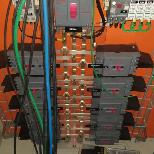 Instalação Elétrica e Pintura realizada em Salvador por SRF Instalações Elétricas em Geral