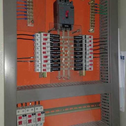 Instalação Elétrica e Pintura realizada em Salvador por SRF Instalações Elétricas em Geral