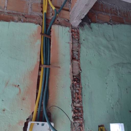 Instalação Elétrica e Pintura realizada em Salvador por SRF Instalações Elétricas em Geral